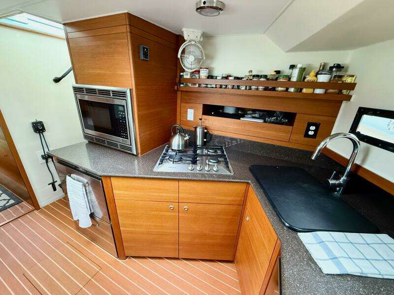 STARSHIP 55ft Gunboat Yacht For Sale