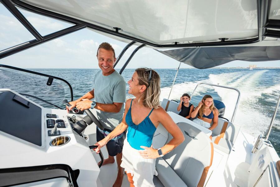 26' 2026 Beneteau Flyer 8 SUNdeck