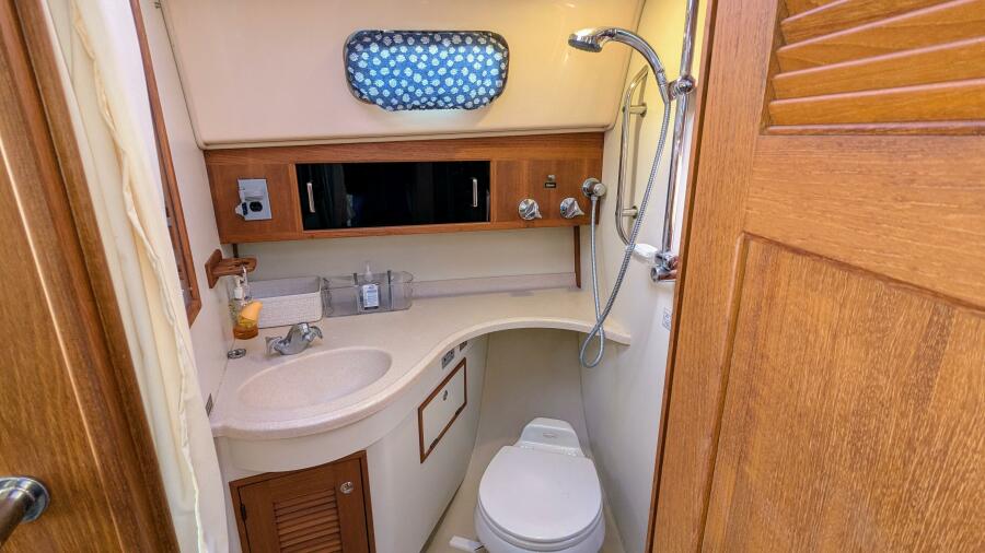 2004 Island Packet 360