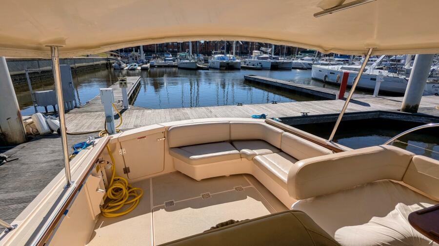 2004 Island Packet 360