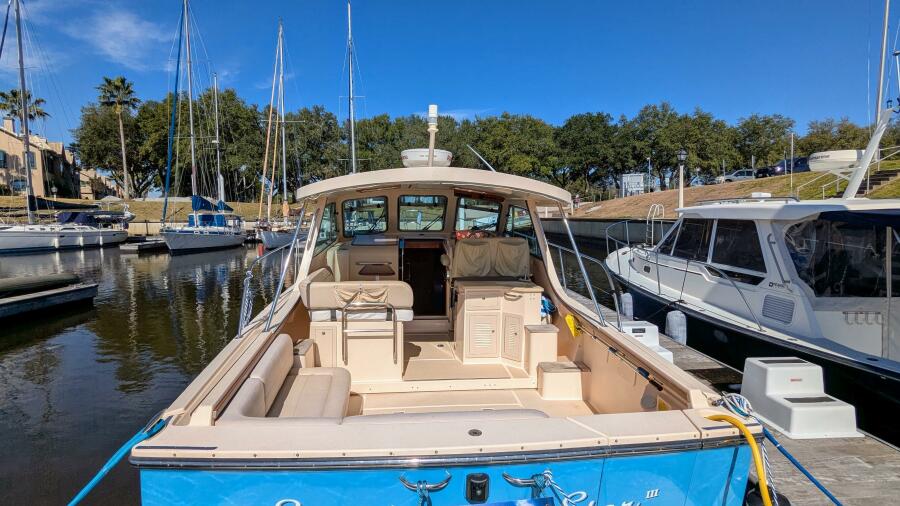 2004 Island Packet 360