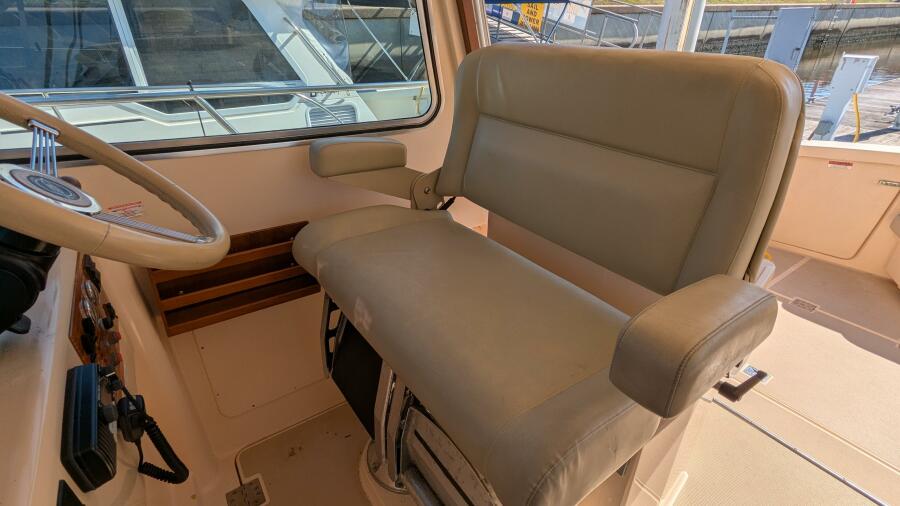 2004 Island Packet 360