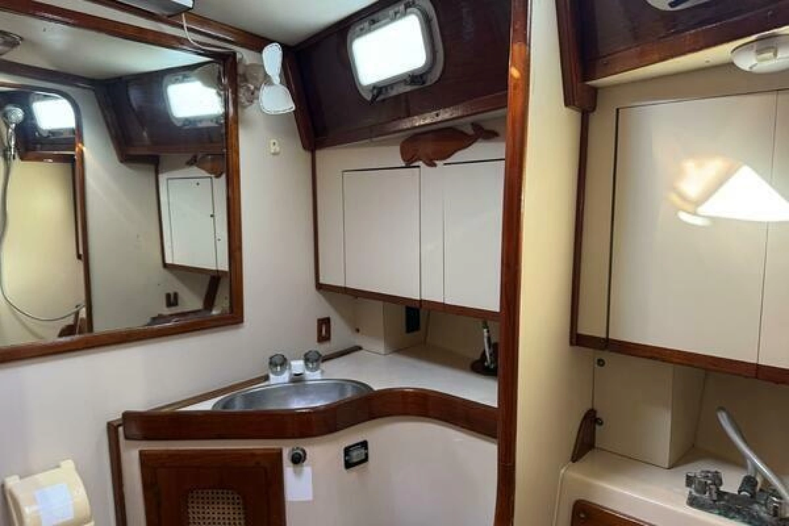 1985 Endeavour 42
