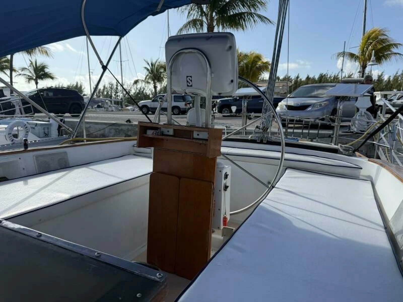 1985 Endeavour 42