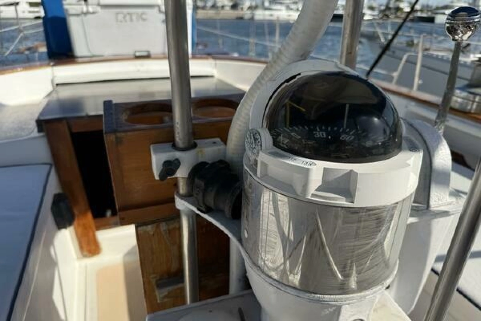 1985 Endeavour 42
