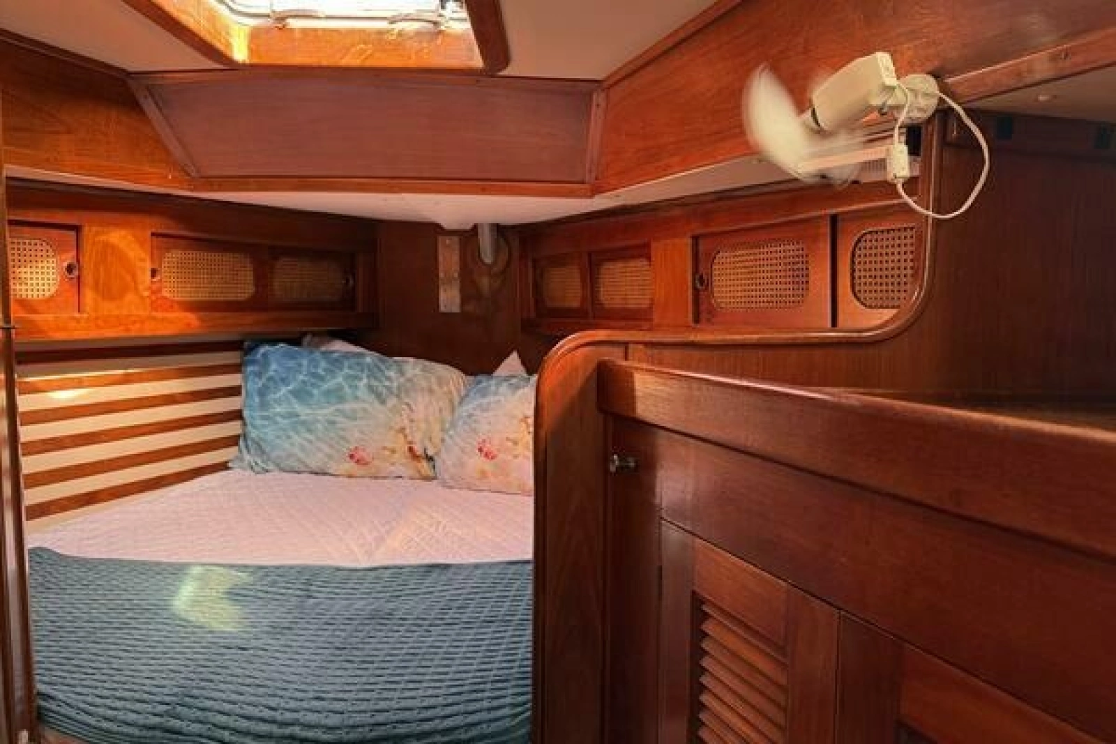 1985 Endeavour 42
