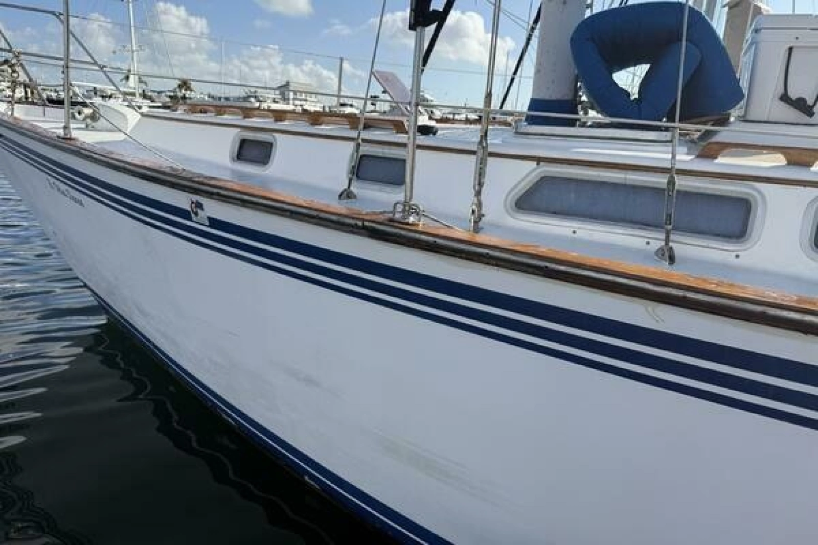 1985 Endeavour 42