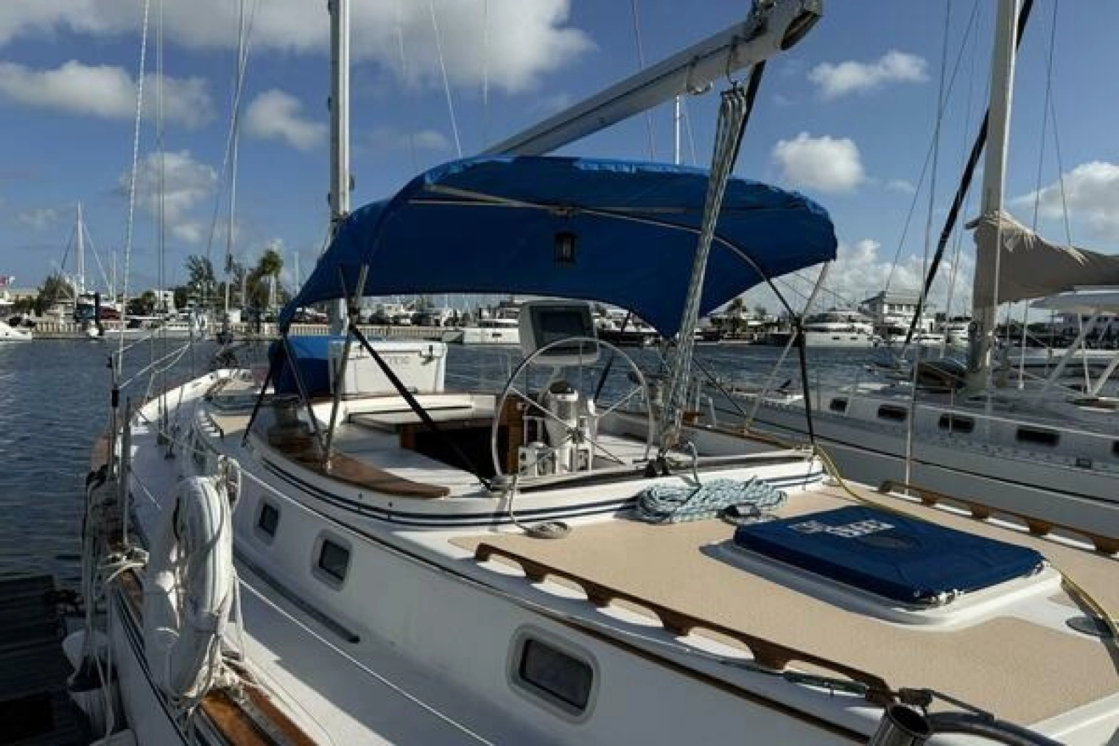 1985 Endeavour 42
