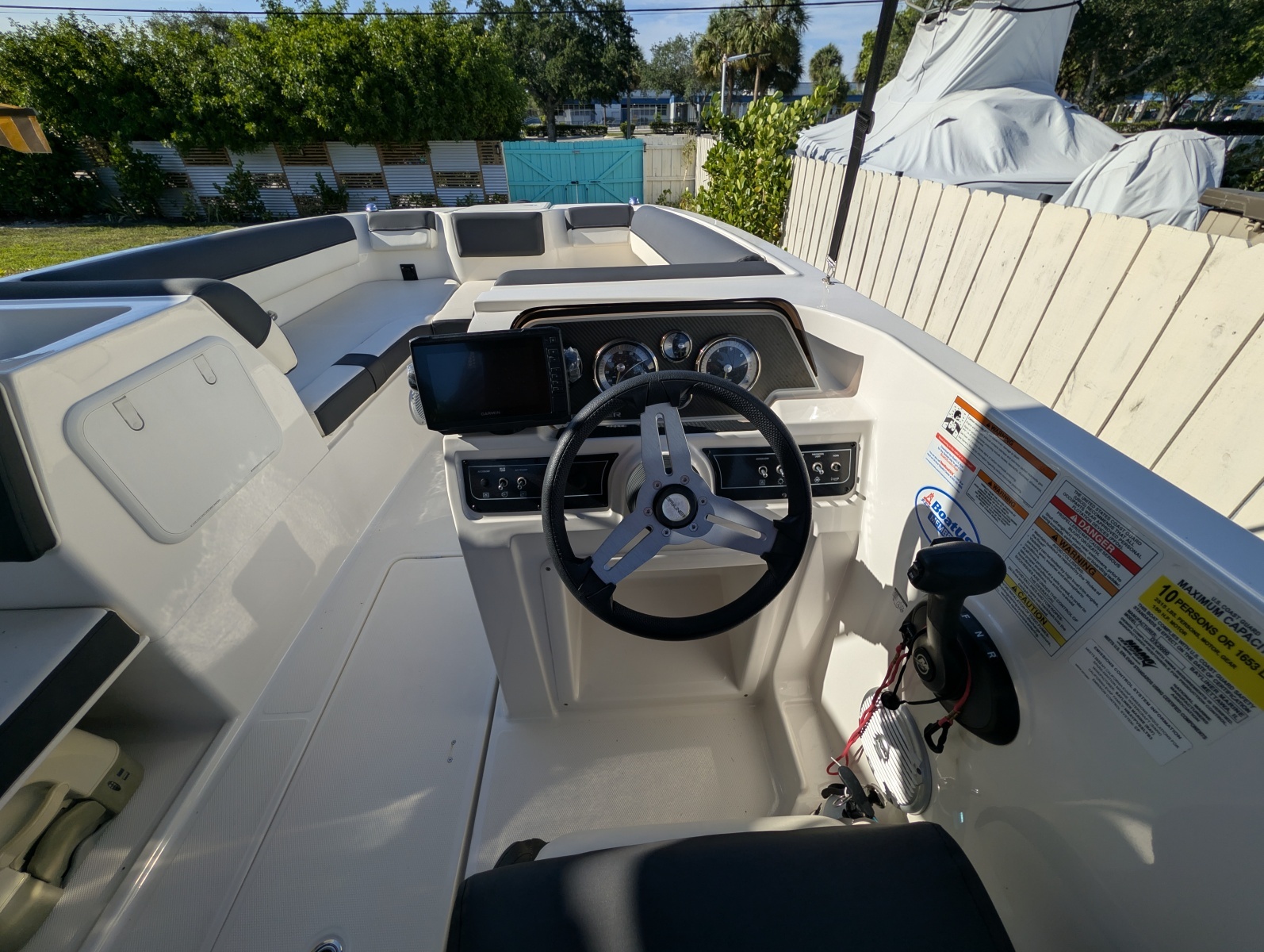 2022 Bayliner DX2000