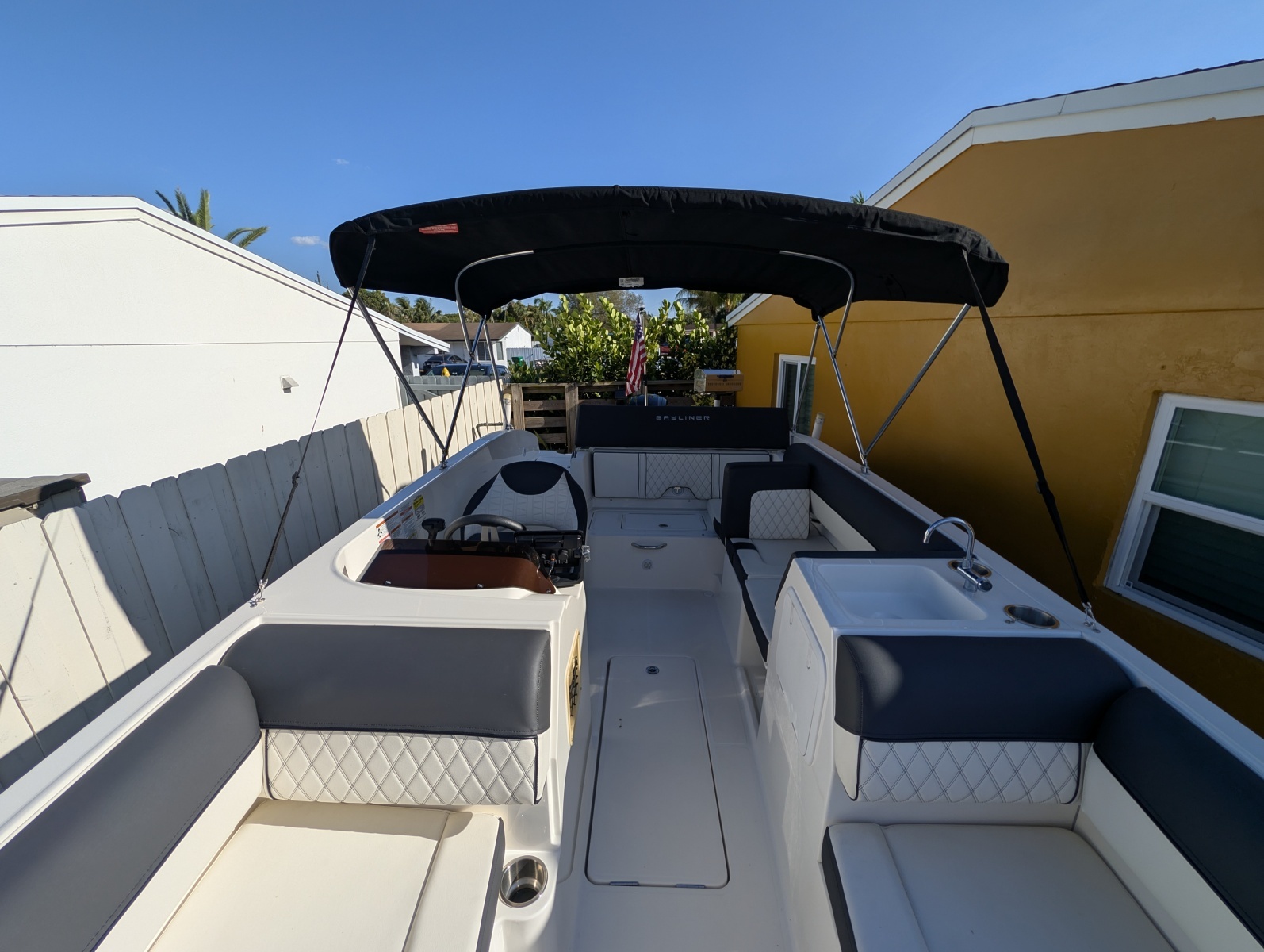 2022 Bayliner DX2000