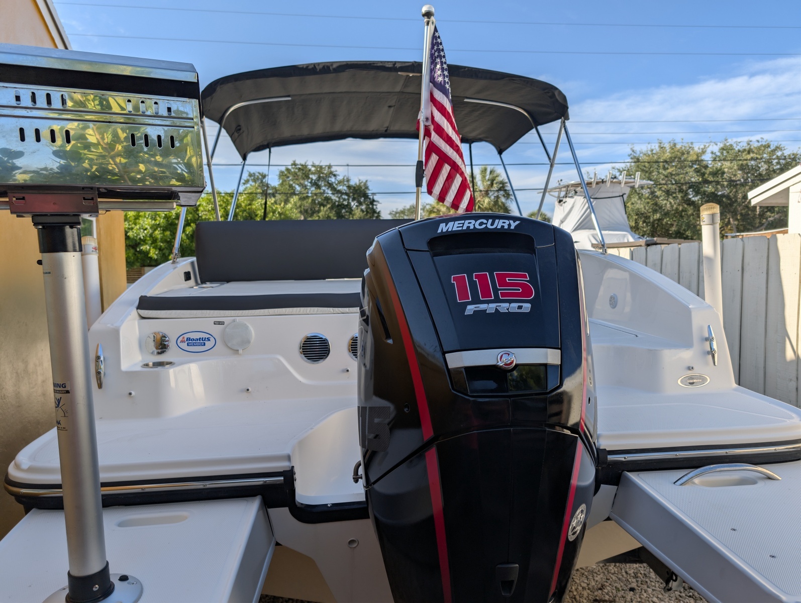 2022 Bayliner DX2000