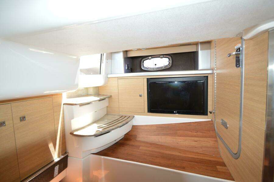 Phase One 32ft Chaparral Yacht For Sale