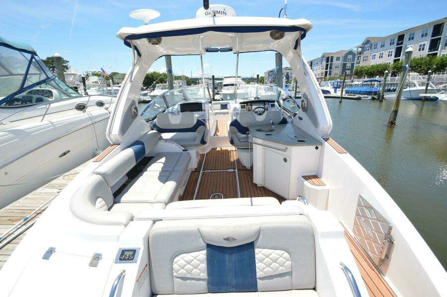 Phase One 32ft Chaparral Yacht For Sale