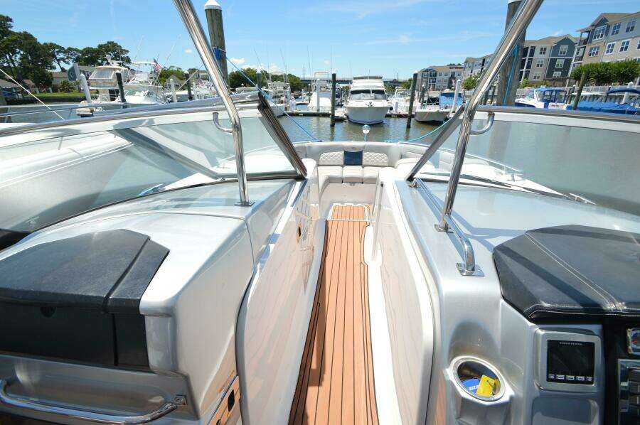 Phase One 32ft Chaparral Yacht For Sale