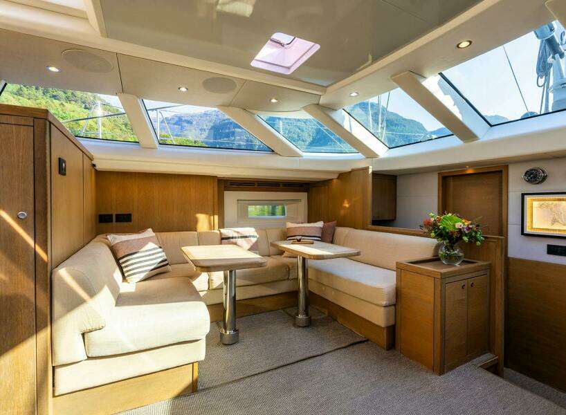 CHAMPAGNE HIPPY 85ft Oyster Yachts Yacht For Sale CHAMPAGNE HIPPY 85ft Oyster Yachts Yacht For Sale