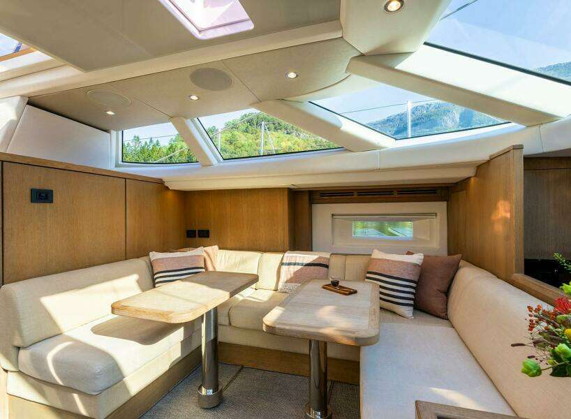 CHAMPAGNE HIPPY 85ft Oyster Yachts Yacht For Sale CHAMPAGNE HIPPY 85ft Oyster Yachts Yacht For Sale