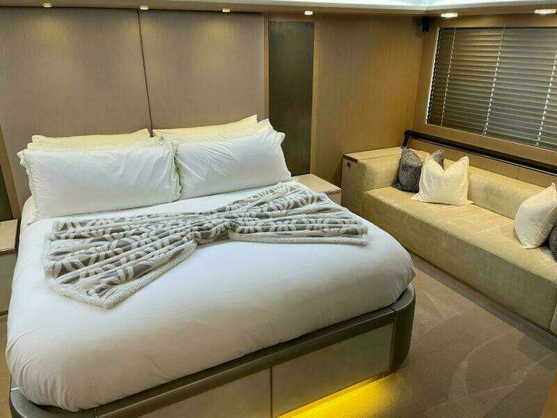 Never Say Never 86ft Monte Carlo Yachts Yacht For Sale