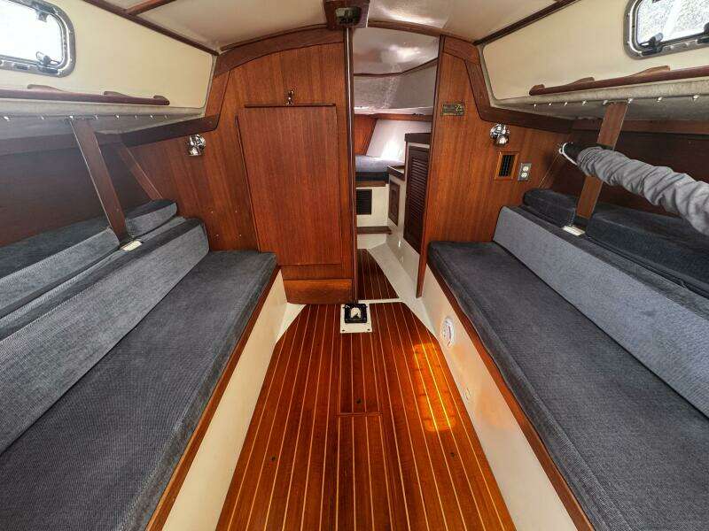 Polar Express 35ft Tartan Yacht For Sale