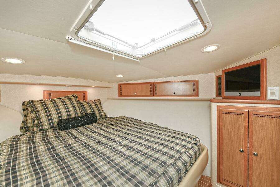 TRIOS 40ft Cabo Yacht For Sale