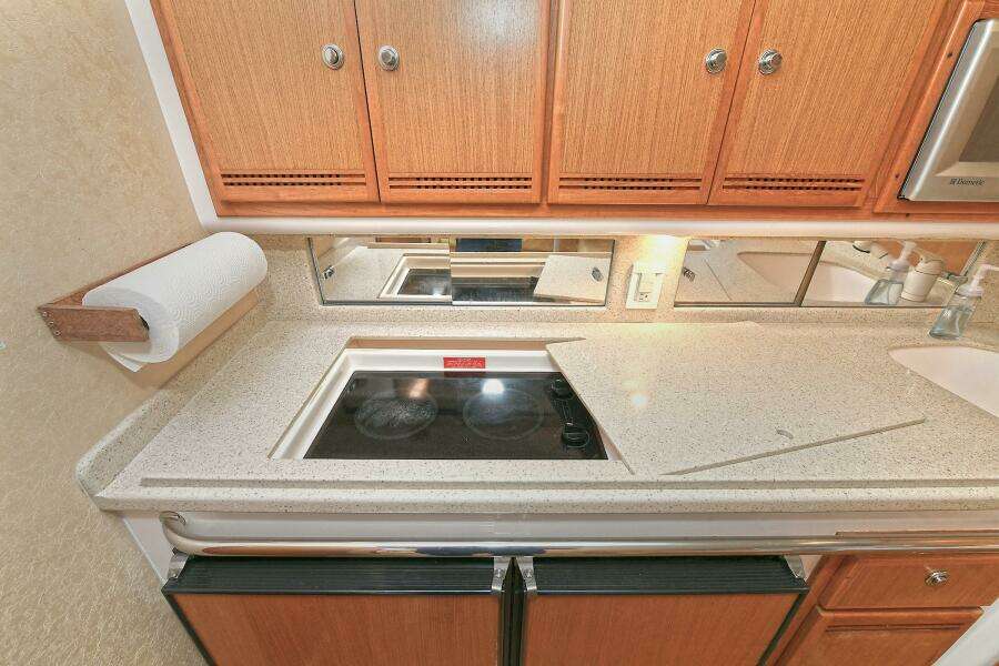TRIOS 40ft Cabo Yacht For Sale