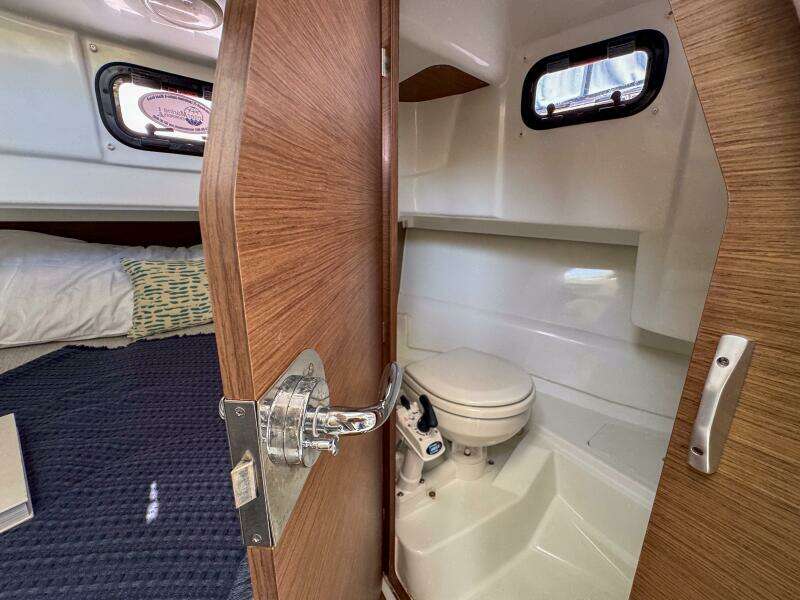 26ft Jeanneau Yacht For Sale