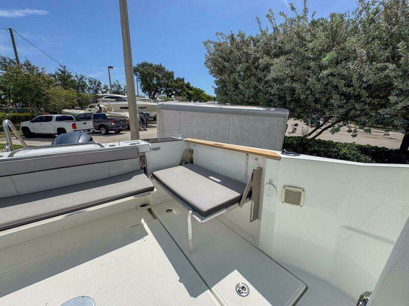 26ft Jeanneau Yacht For Sale