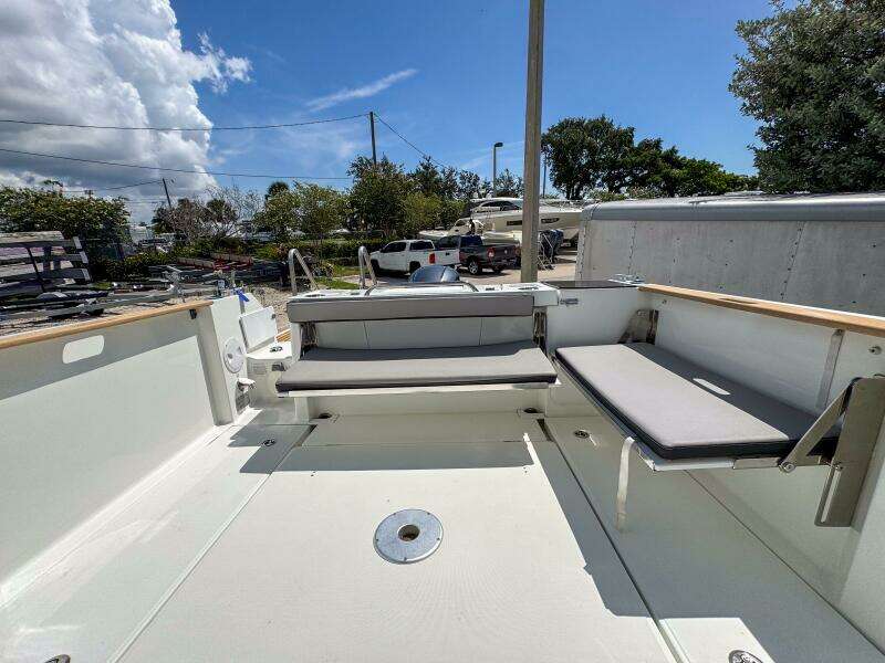 26ft Jeanneau Yacht For Sale