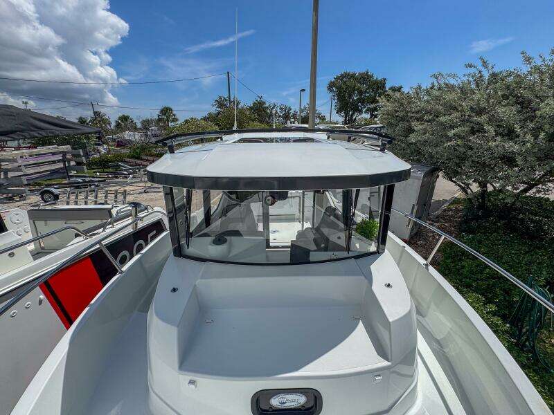 26ft Jeanneau Yacht For Sale