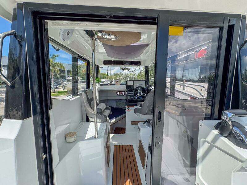 26ft Jeanneau Yacht For Sale