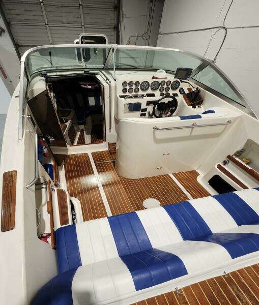 29ft Kavalk Yacht For Sale