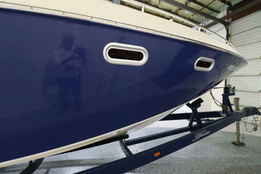 29ft Kavalk Yacht For Sale