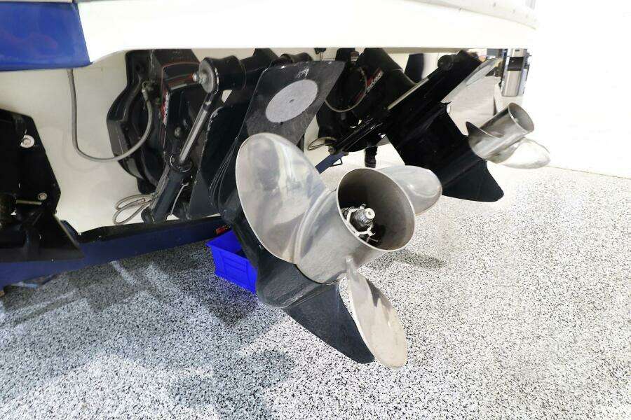 29ft Kavalk Yacht For Sale