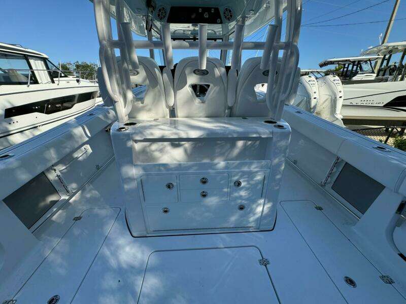 35ft Sportsman Yacht For Sale