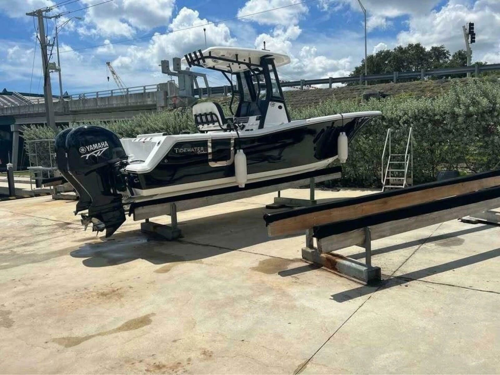 2023 Tidewater 256 CC Adventure