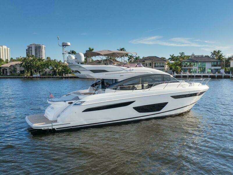 ABOVE DECK 60ft Princess Yacht For Sale