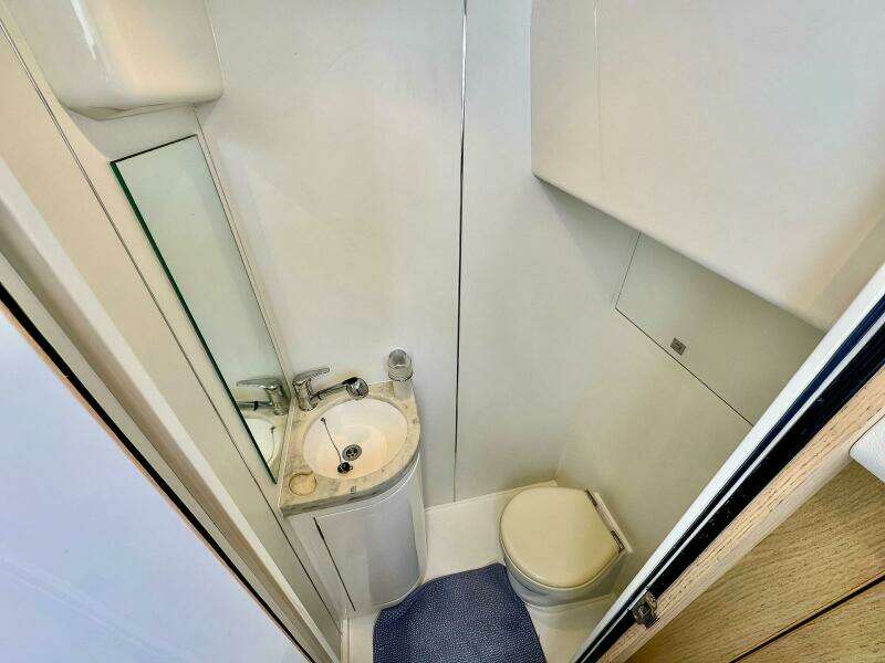 ABOVE DECK 60ft Princess Yacht For Sale