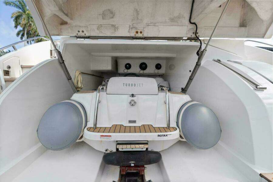 ABOVE DECK 60ft Princess Yacht For Sale