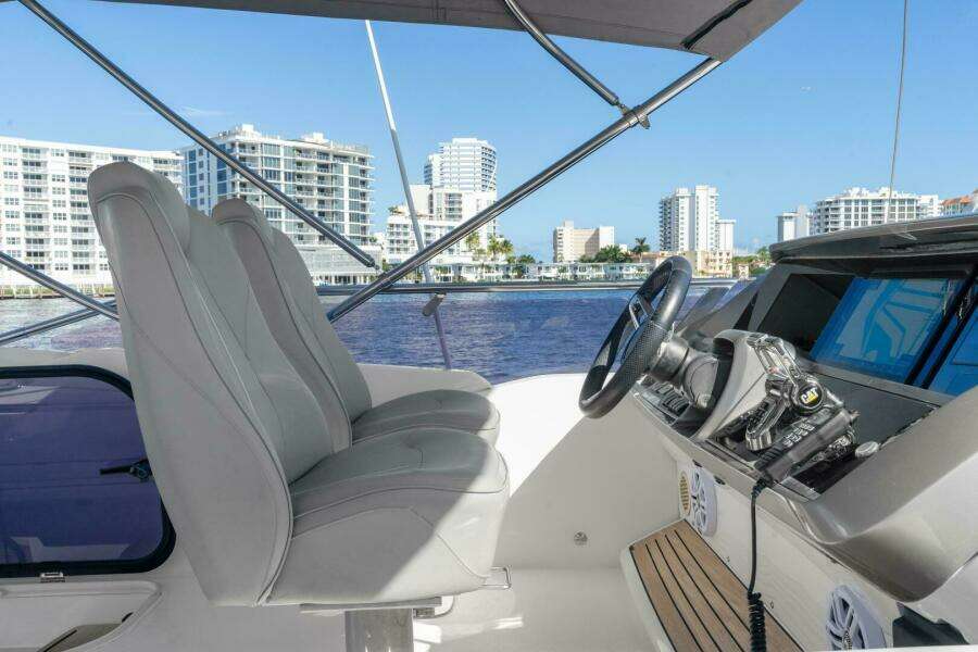 ABOVE DECK 60ft Princess Yacht For Sale