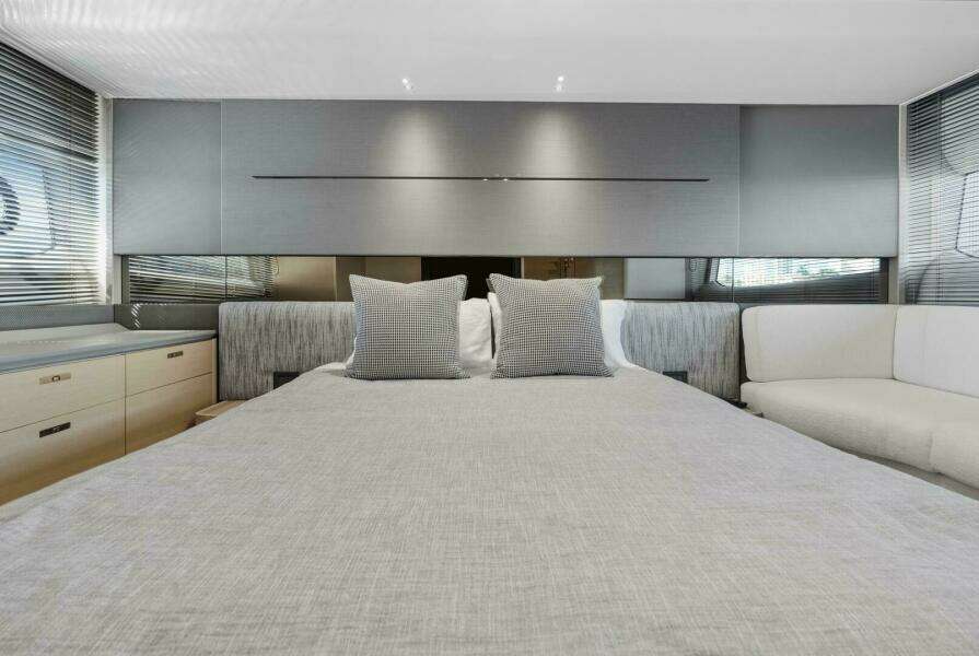 ABOVE DECK 60ft Princess Yacht For Sale