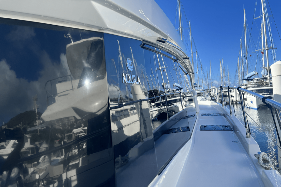 54ft Aquila Yacht For Sale