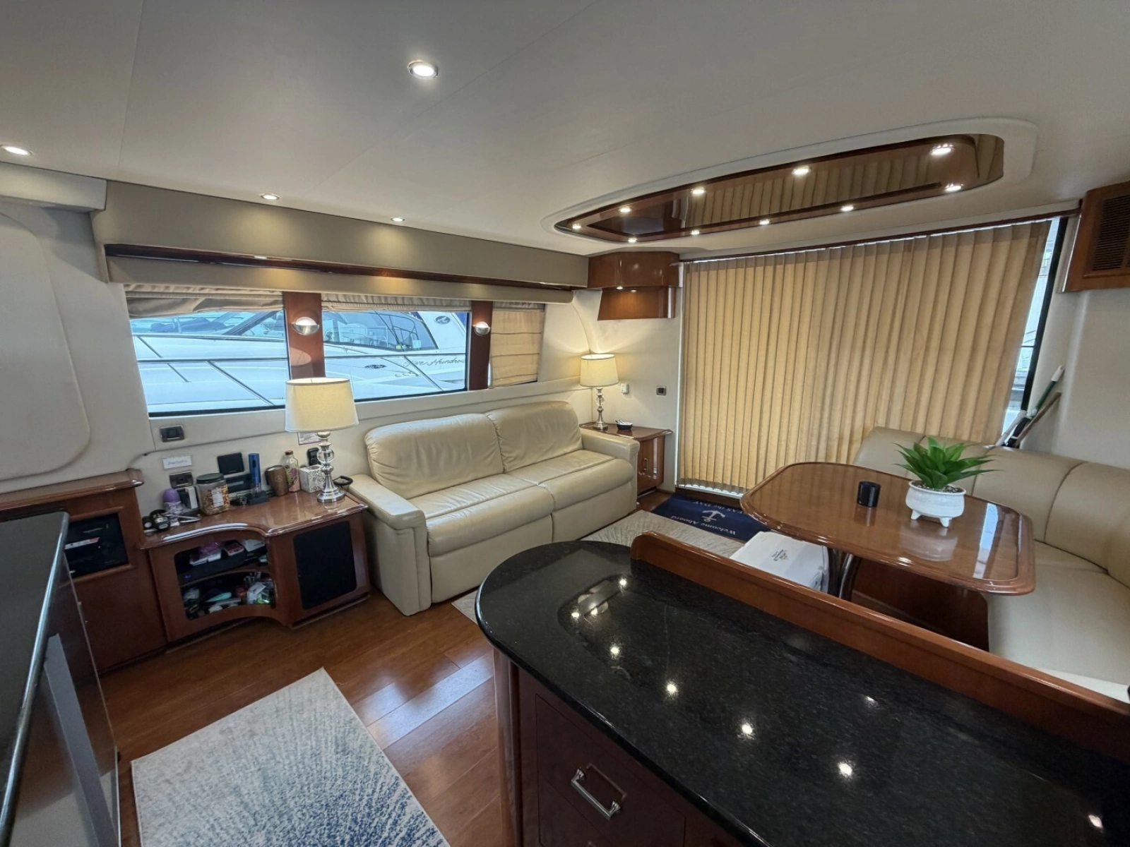 2006 Carver 56 VOYAGER