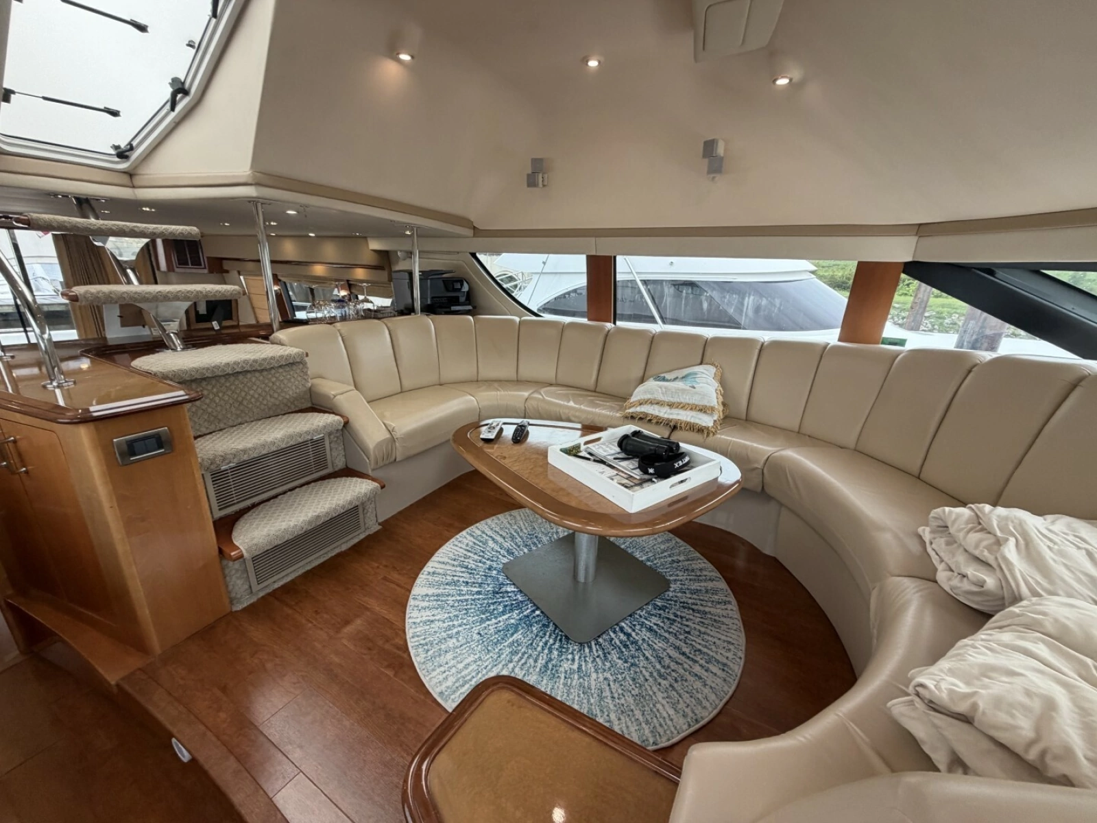 2006 Carver 56 VOYAGER