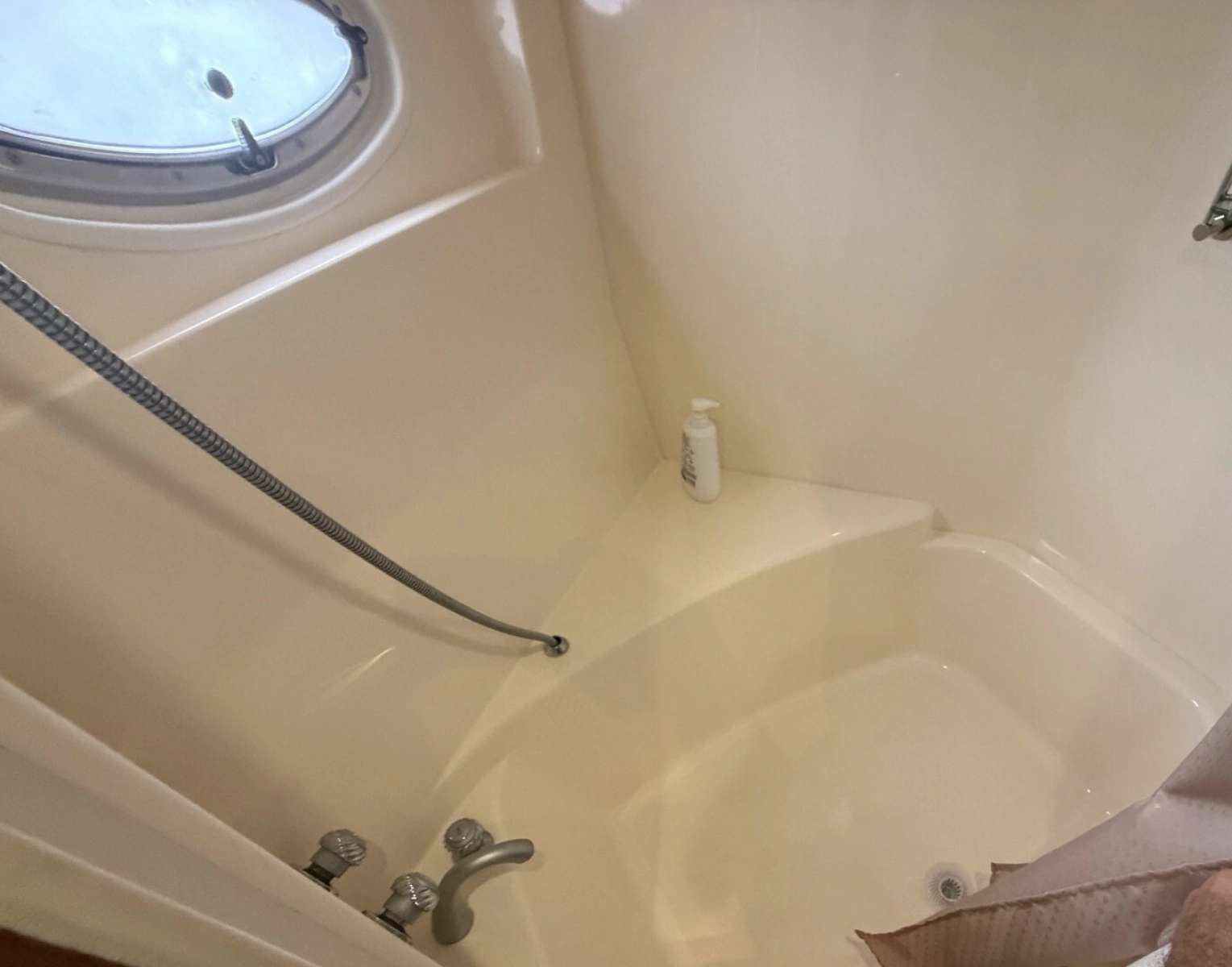 2006 Carver 56 VOYAGER