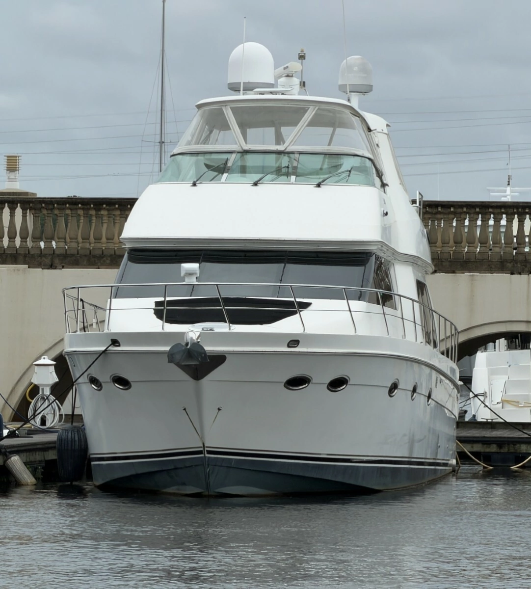 2006 Carver 56 VOYAGER