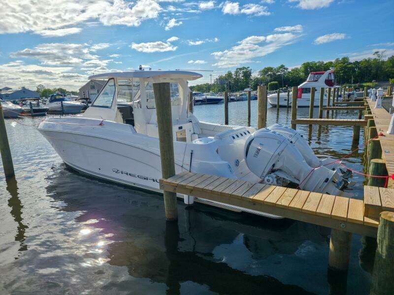 33ft Regal Yacht For Sale