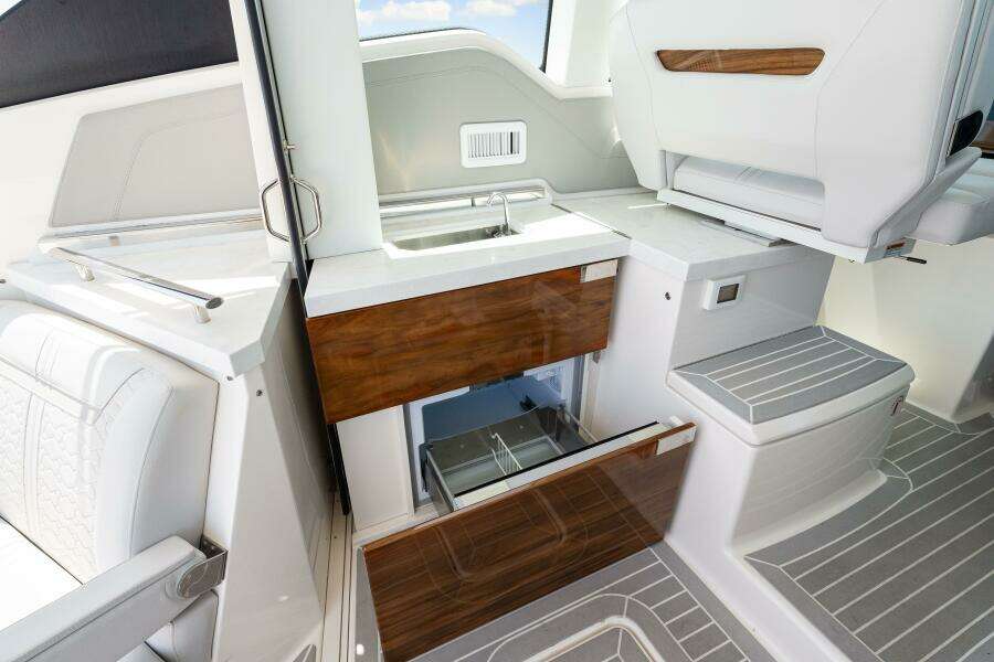 STAY SEA 43ft Tiara Yachts Yacht For Sale