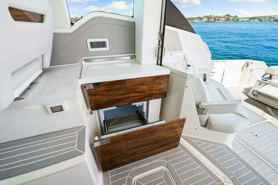STAY SEA 43ft Tiara Yachts Yacht For Sale