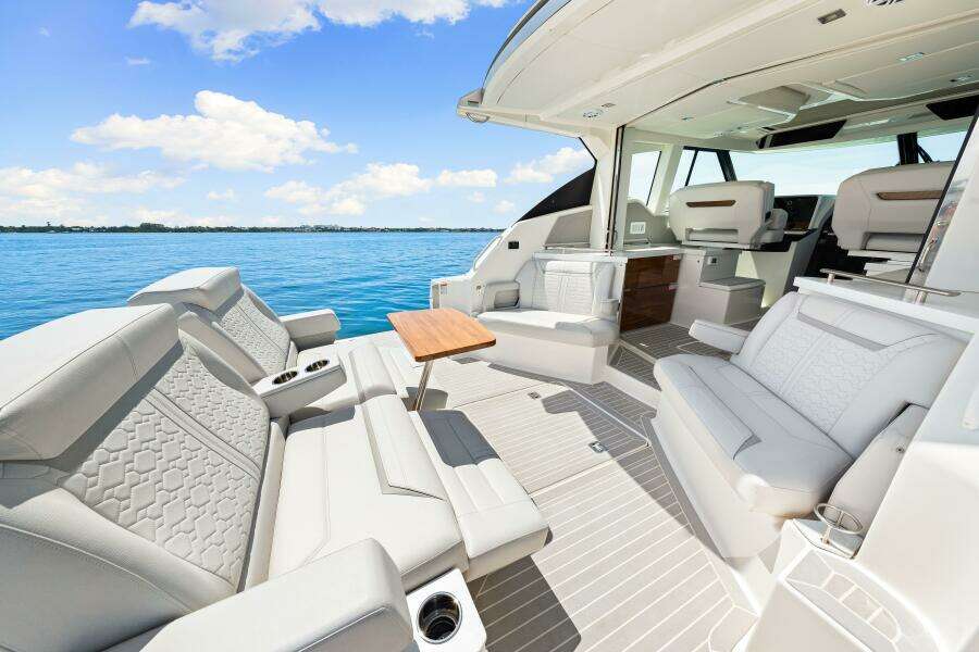 STAY SEA 43ft Tiara Yachts Yacht For Sale