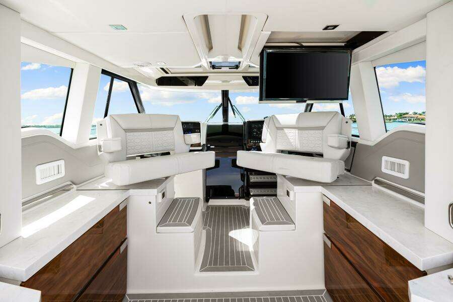 STAY SEA 43ft Tiara Yachts Yacht For Sale