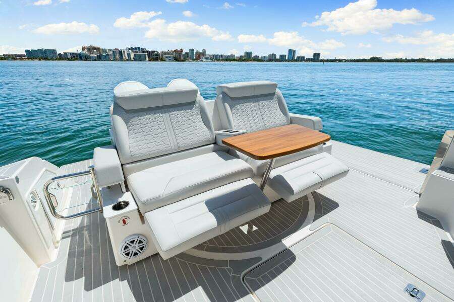 STAY SEA 43ft Tiara Yachts Yacht For Sale